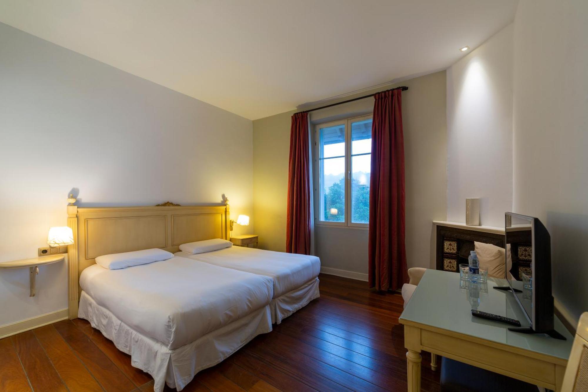 Kaian Maitea Hotel เปลนท์เซีย ภายนอก รูปภาพ